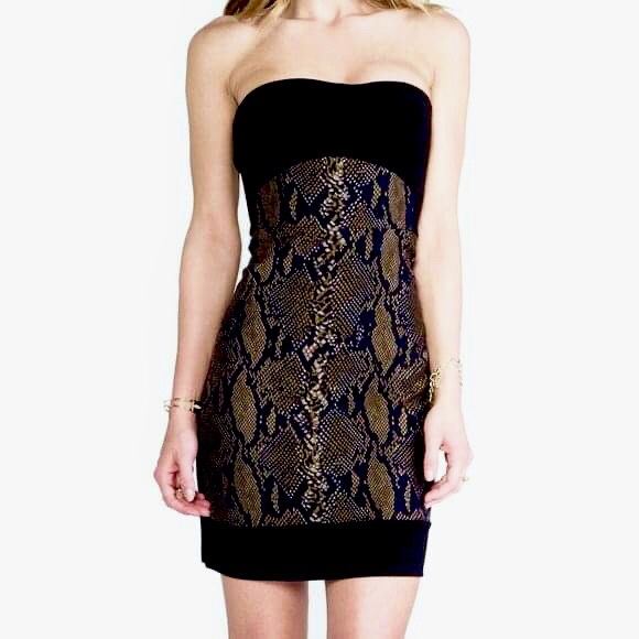 Diane Von Furstenberg Dresses & Skirts - DIANE VON FURSTENBERG • Garland Two Dress Size 6